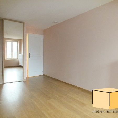 Location Maison 4 pièces 88m² BELLEY 01300 - Photo 1