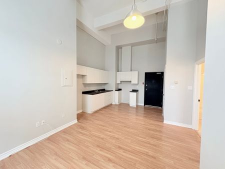 For Lease - 19 Dunlop Street Unit# 205, Barrie, Ontario - Photo 2