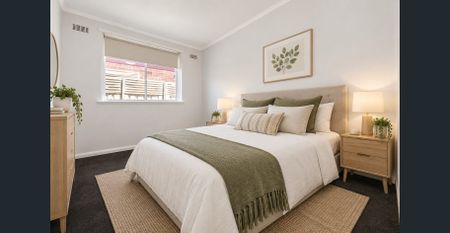 Comfortable Two Bedroom Home - Photo 2