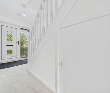 3 bedroom terraced house to rent - Photo 2