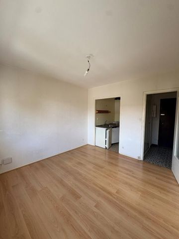 Location Appartement 2 pièces 31m² NANCY 54000 - Photo 2