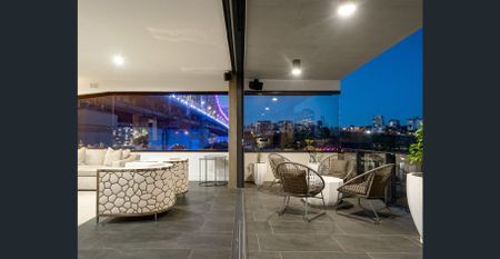 Executive Fully Furnished Apartment - Photo 3