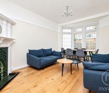 4 bedroom semi-detached house to rent - Photo 2