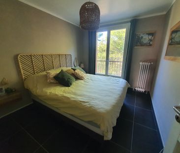 Location Appartement 3 pièces 73m² AUBAGNE 13400 - Photo 3