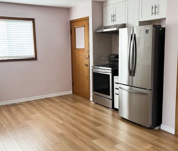 3 Bed Main Floor Suite For Rent In Delton! - Photo 1