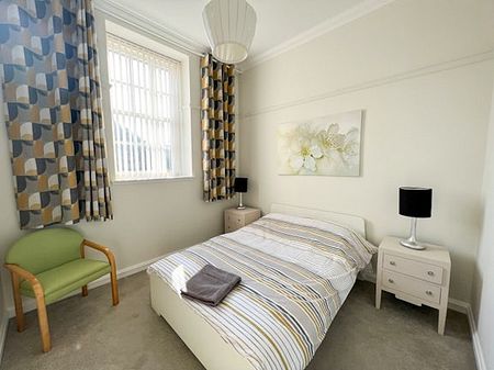 10 East Suffolk Park, 1 Newington, Edinburgh, EH16 5PL - Photo 2