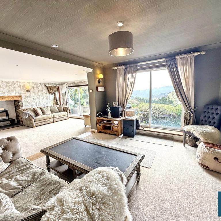 5 bedroom detached house to rent - Photo 1