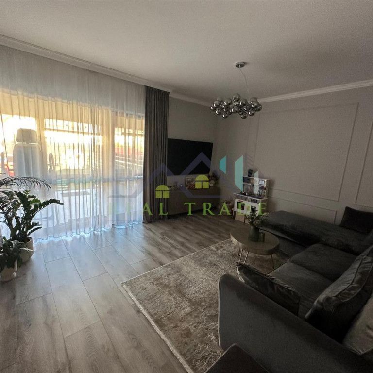 Casa mobilata si utilata Sanpetru - Fotografie 1