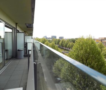 Super 1 slaapkamerappartement met zicht op water - Photo 4