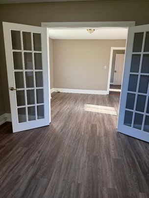 For Lease - 8948 Heritage Road, Brampton, Ontario - Photo 1