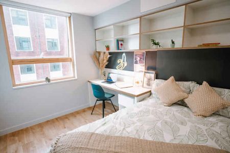 Platinum Studio - Photo 4