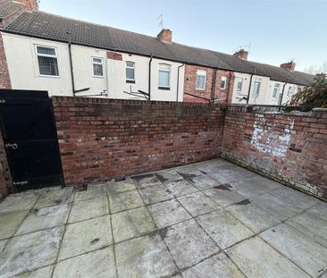 Rosedale Road, Birkenhead - Photo 2