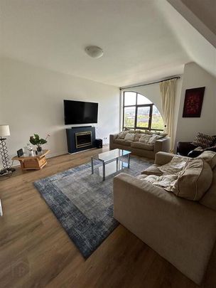 17 Ravenhill Reach, Belfast, BT8 8RA - Photo 1