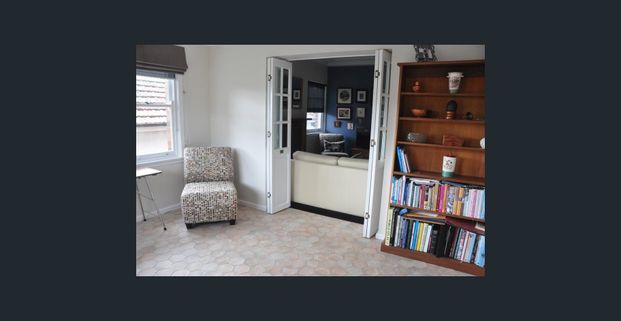 Charming 3 Bedroom Home - Photo 1