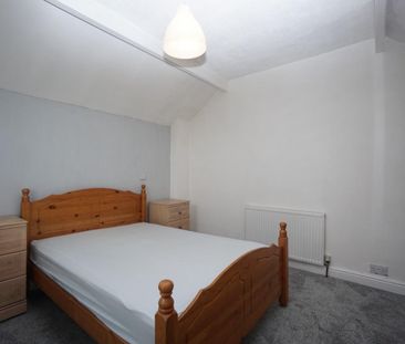 3 bedroom House To Let - Photo 4