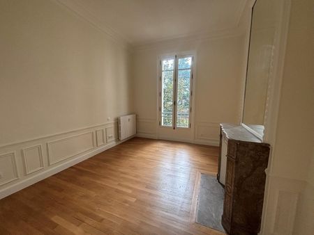 location Appartement T5 DE 260.7m² À PARIS - Photo 4