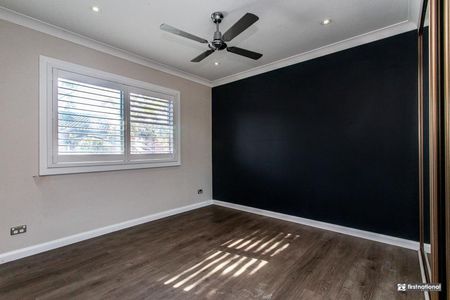 Sleek, Stylish & Superbly Located Apartment in Jamisontown - Photo 4