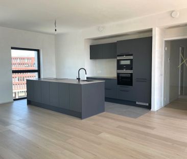 Uitzonderlijk luxe-appartement met 3 slaapkamers en 2 autostaanplaa... - Photo 6