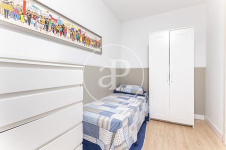 Apartment for rent in Sant Cugat del Vallès - Photo 4