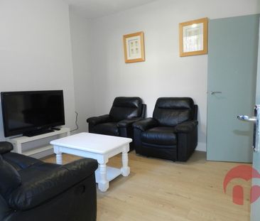 7 De Burgh Square, *4 Bed Student*, Derry - Photo 5