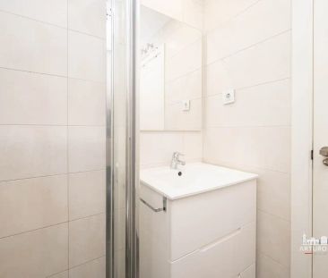 Piso de alquiler en Calle de Caleruega, Costillares - Photo 6