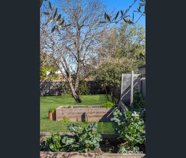 7 Murray Close, Frankston, Vic 3199 - Photo 2