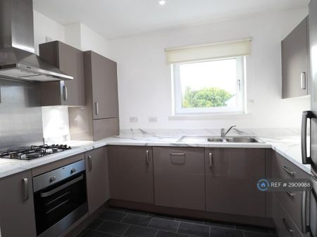 2 bedroom flat to rent - Photo 3
