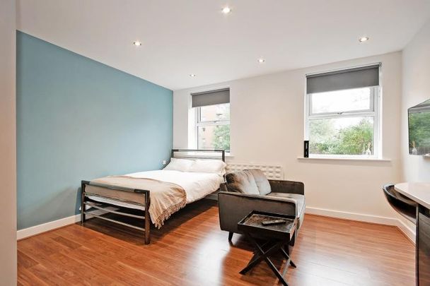 Student Apartment 1 bedroom, Ecclesall Road, Sheffield - Photo 1