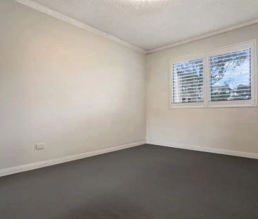 “Fresh, Bright & Convenient Living” - Photo 2