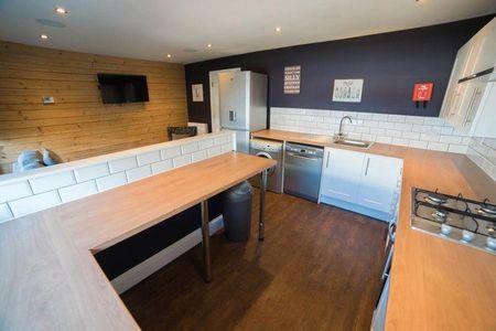 5 bedroom apartment to rent - Photo 5