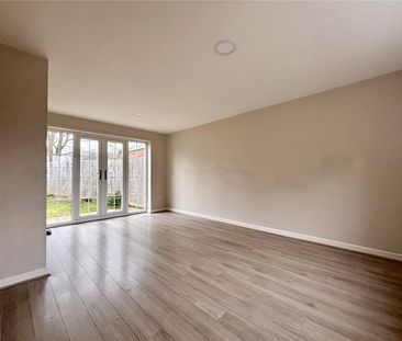 Rectory Road, Hook, Hampshire, RG27 - Photo 2