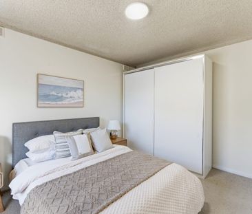 Low-Maintenance City-Fringe Unit Close to Tram stop - Photo 5