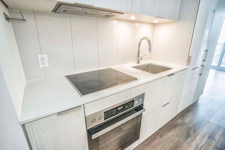 For Lease - 20 Richardson Street Unit# 702, Toronto, Ontario - Photo 3