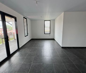 Location Appartement 3 pièces 79m² CAYENNE 97300 - Photo 1