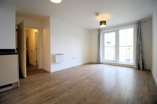 Guildford Road, Woking, Surrey, GU22 7PZ - Photo 1