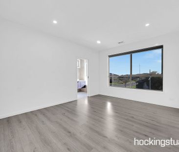 2 Girraween Street, - Photo 5