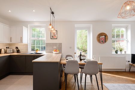 4 Bed Detached House, Ashburton Road, BS10 - Photo 2