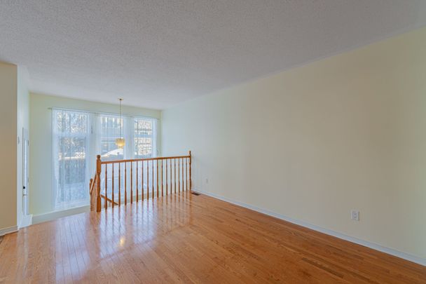 For Lease - 184 Deercroft Avenue, Barrhaven, Ontario - Photo 1