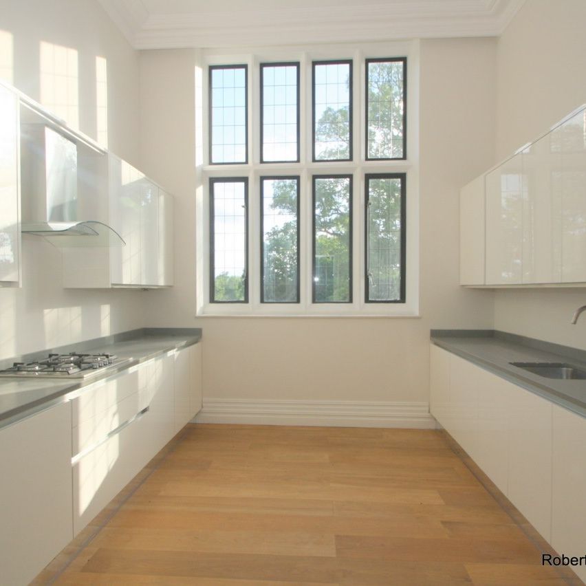The Ridgeway, NW7 4HX, Mill Hill - Photo 1