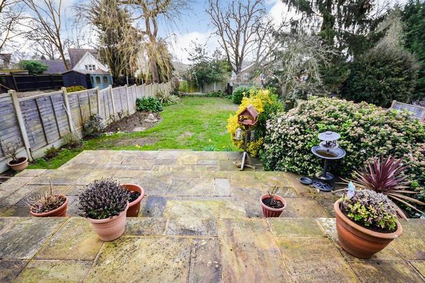 2 bedroom bungalow to rent - Photo 1