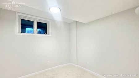 BRAND NEW 2-BEDROOM STACKED TOWNHOUSE WITH BEAUTIFUL FINISHES - Photo 4