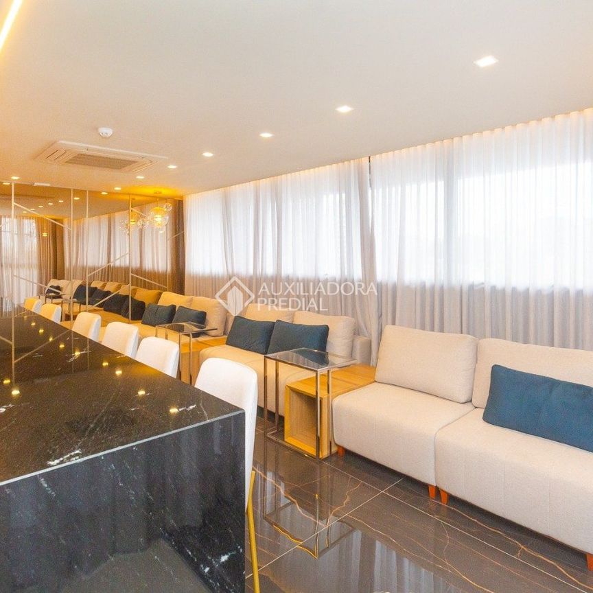 Loft com 1 quarto e 48m² para alugar em Bela Vista, Porto Alegre. - Photo 1