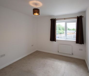 Fleming Way, Withersfield, Haverhill - Photo 3