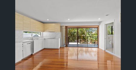 Modern 1-Bedroom Granny Flat with Pool Access | Quiet & Convenient Mount Ommaney Living - Photo 3