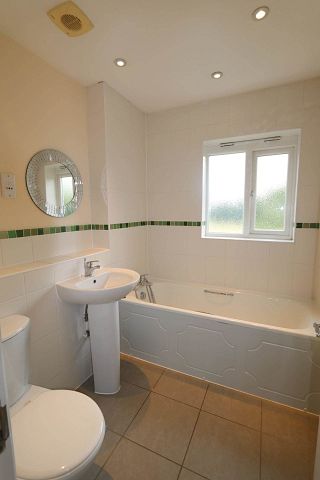 Morrison Close, Upper Basildon - Photo 5