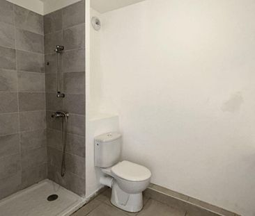 Location Appartement 2 pièces 38m² MONTPELLIER 34000 - Photo 2