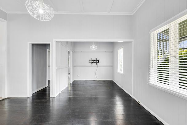 20 Roseberry Street - Photo 1