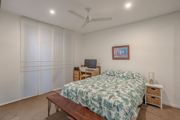 Furnished Apartment in the Heart of Bulimba - Photo 1
