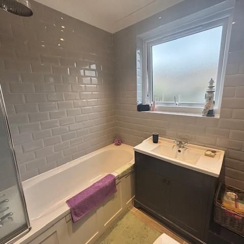 2 bedroom semi-detached house to rent - Photo 1