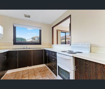 12/32A Olive Street, Condell Park, NSW 2200 - Photo 3